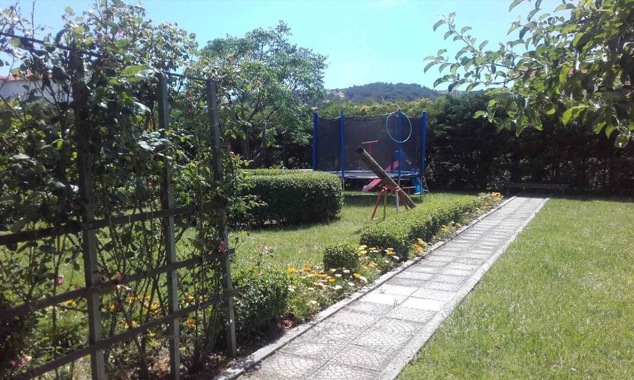 Apartment In Lopar/Insel Rab 17739 Extérieur photo